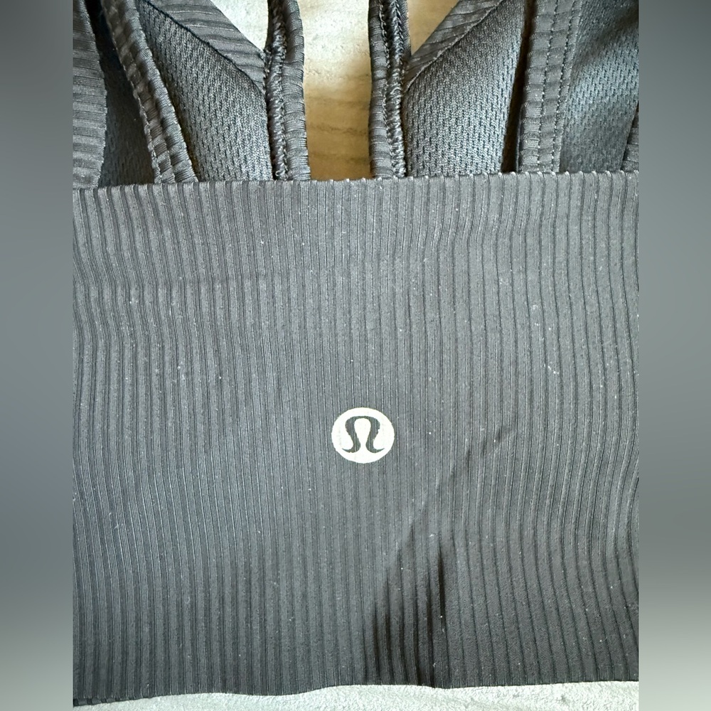 Lululemon Like a Cloud Strappy Longline Ribbed Bra Size 8 - Picture 5 of 5